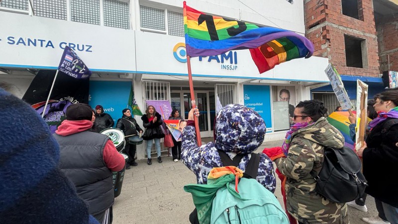 Repudiaron al titular del PAMI y La Libertad Avanza en Santa Cruz por su discurso de odio