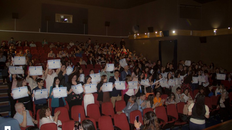 La UNPA entreg diplomas a 50 nuevos profesionales en Caleta Olivia 