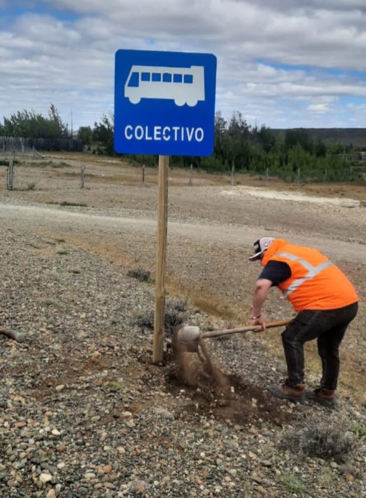 Ro Gallegos: colocaron carteles de sealizacin para la Peregrinacin a la Virgen de Ger Aike