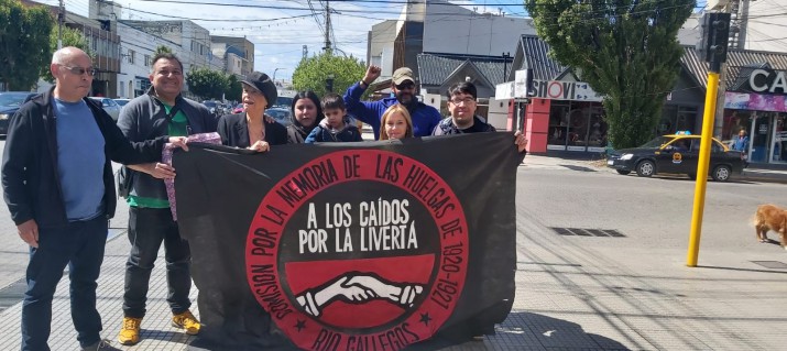 Isabel Soto, la hija del lder de La Patagonia Rebelde, recre la imagen que inmortaliz a su padre