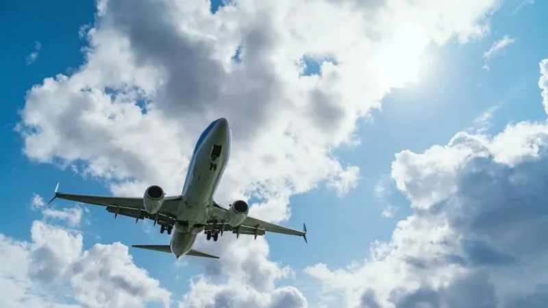 Sala humo de la cabina y un vuelo de Aerolneas con destino a la Patagonia tuvo que aterrizar de emergencia 