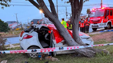 Un muerto y un herido grave en choque de madrugada