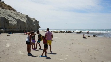 Las Grutas tiene su nueva playa "pet-friendly": de qué se trata