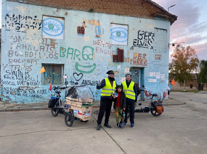 "Un viaje de transformacin": Alex Patzold y su familia en el Camino de Santiago