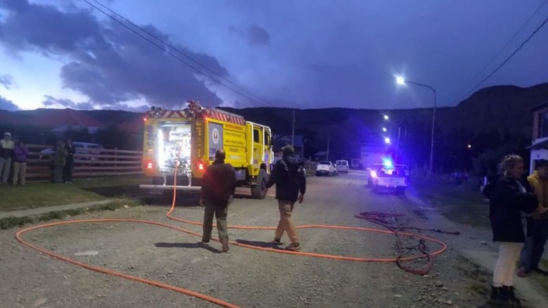 Santa Cruz: se incendi un local gastronmico y Bomberos y CAP pudieron sofocarlo 