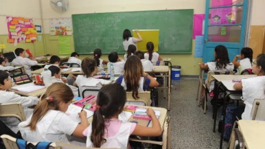 Calendario escolar 2025: cuándo comienzan las clases y las vacaciones de invierno en Santa Cruz 