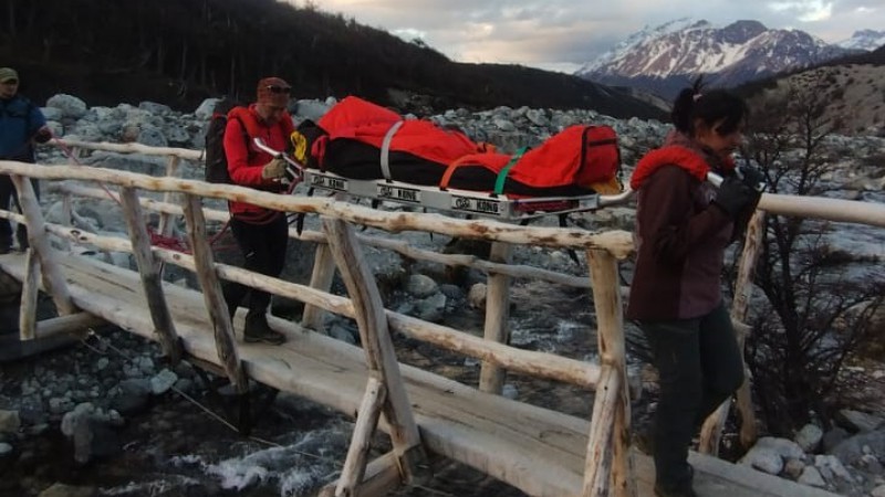 Despidos en Parque Nacional Los Glaciares: trabajadores piden reincorporacin de una brigadista de rescate y denuncian persecucin por publicaciones en las redes 