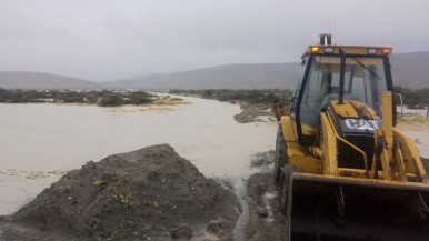 Por las intensas lluvias y el crítico estado de las rutas, no se puede ingresar ni salir de una localidad de Santa Cruz 