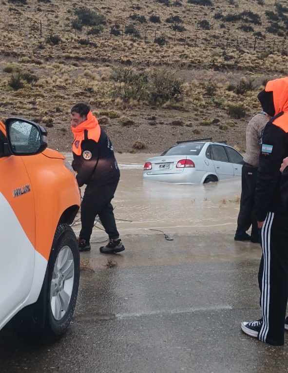 Gobernador Gregores: Ao Nuevo con intensas lluvias, inundaciones y operativos de emergencia