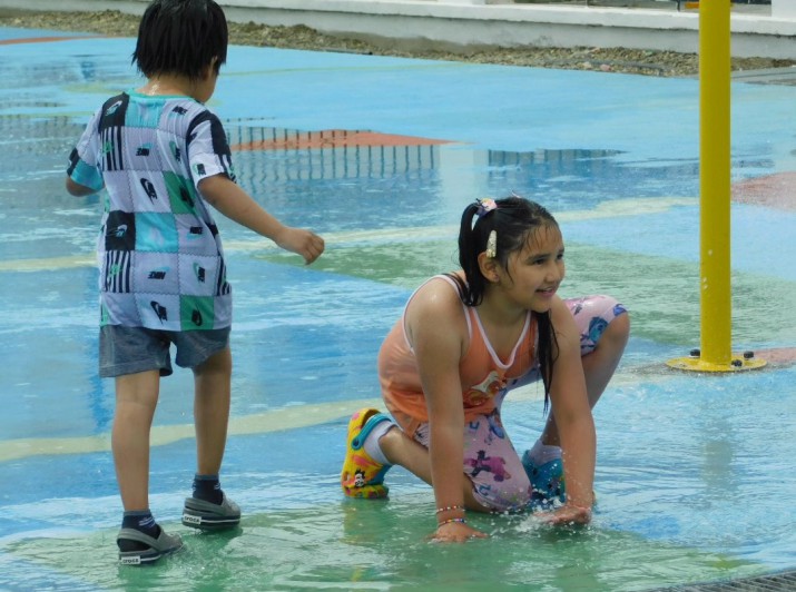 Se descubri de placa del Parque de Agua construido integramente con fondos municipales