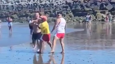 Echaron a los guardavidas tras la pelea con turista en Playa Unión