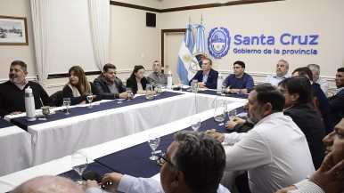 El gobernador Vidal encabezó la primera reunión de gabinete del año y presentó a nuevos secretarios