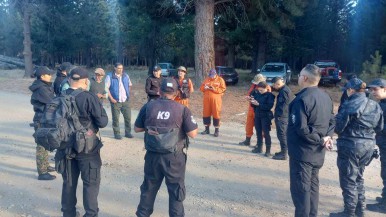 Policía de Santa Cruz colabora en búsqueda de joven desaparecido en Chubut