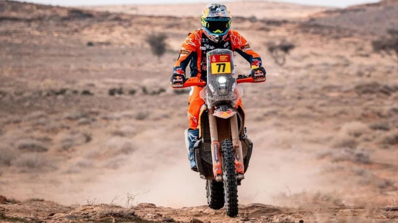 Rally Dakar: Benavides gan la quinta etapa en motos y se acerca al lder de la general