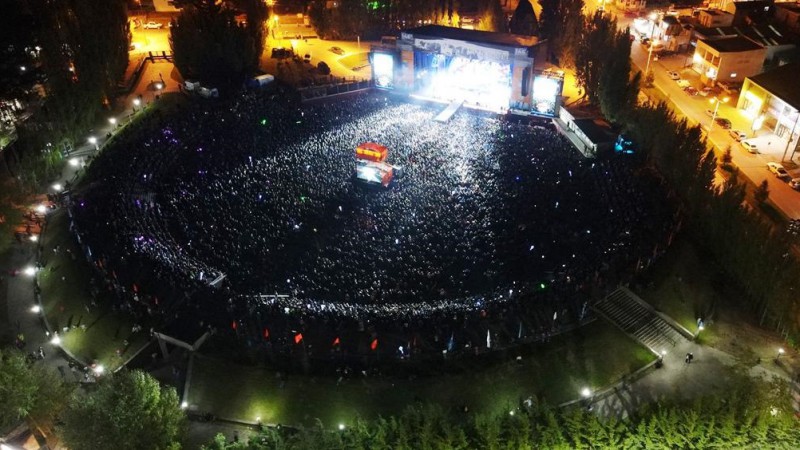 Uno por uno: todos los artistas que se presentan en la Fiesta del Lago 2025 en El Calafate