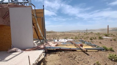 Entes provinciales asisten a la población ante el temporal de fuertes vientos