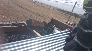 Más de 30 intervenciones policiales y de bomberos ante la tormenta de viento en Santa Cruz