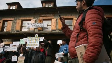 Brigadistas y otros trabajadores de parques buscan visibilizar la situación 