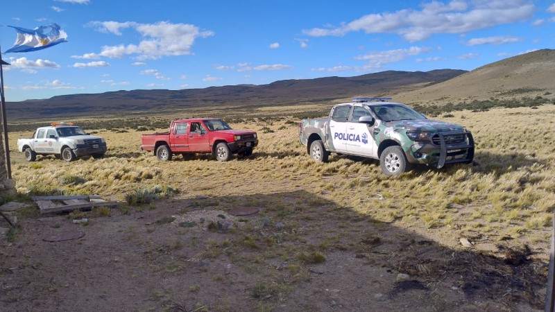 Estuvieron varados cinco das en una estancia de Santa Cruz y fueron rescatados por las fuerzas de seguridad  