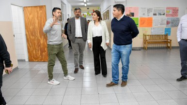 Vidal en la previa de la reunión con ADOSAC: "Desde el gobierno insistimos y seguimos trabajando para fortalecer la educación pública"