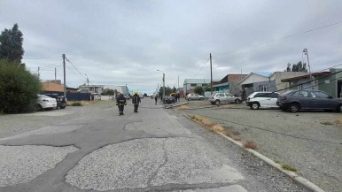 Chocó, tiró un poste del alumbrado público y dio positivo en la alcoholemia en Río Gallegos